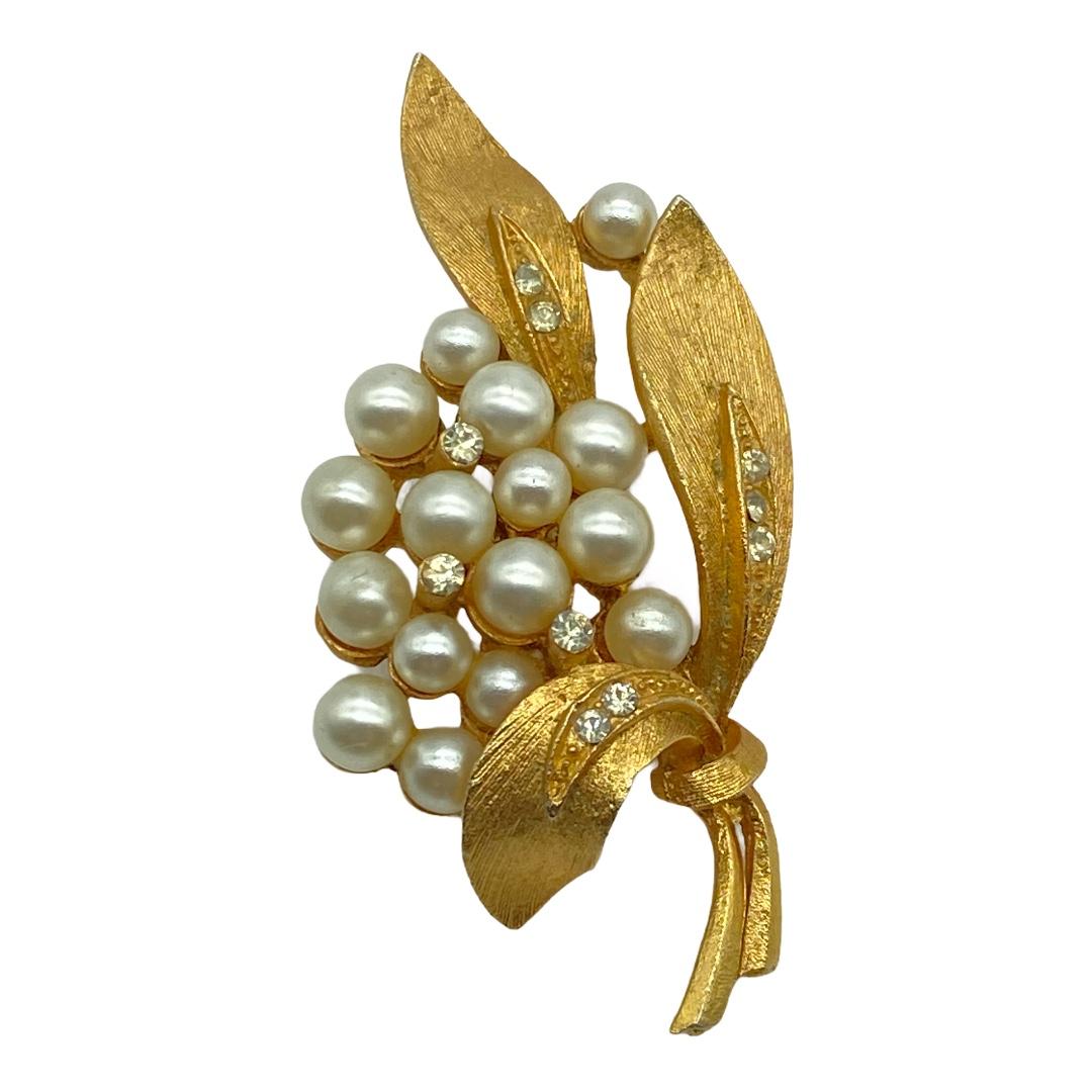 1960s Faux Pearl Floral PIn