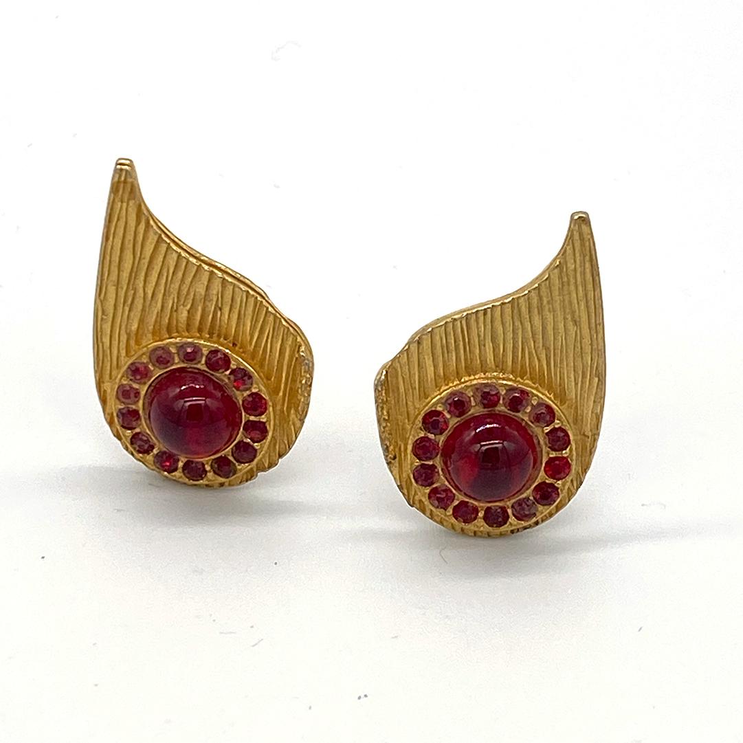 mosell red cabochon earrings