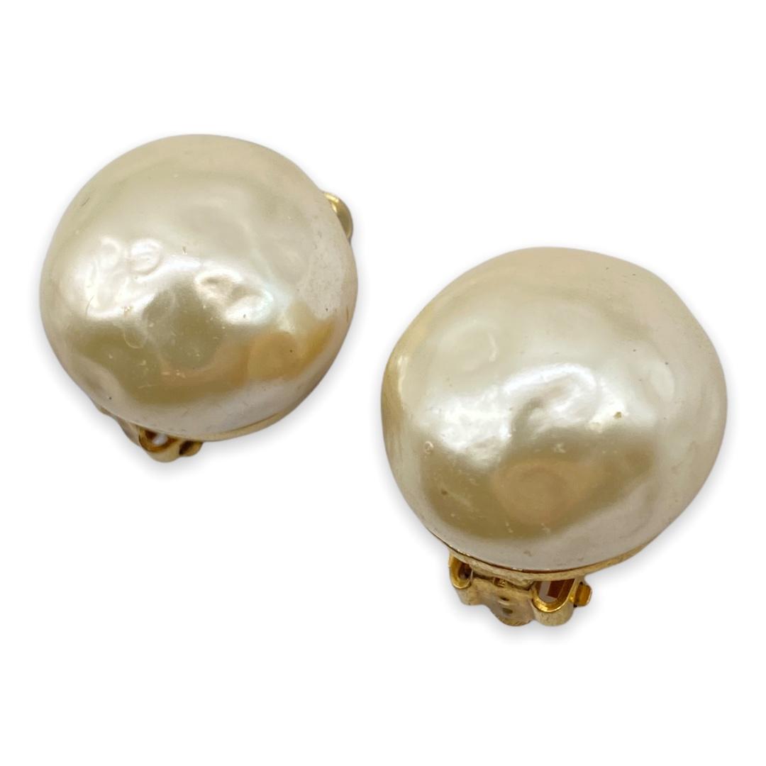 Classic Vintage Large Faux Pearl Clip Earrings - The Jewelry Stylist