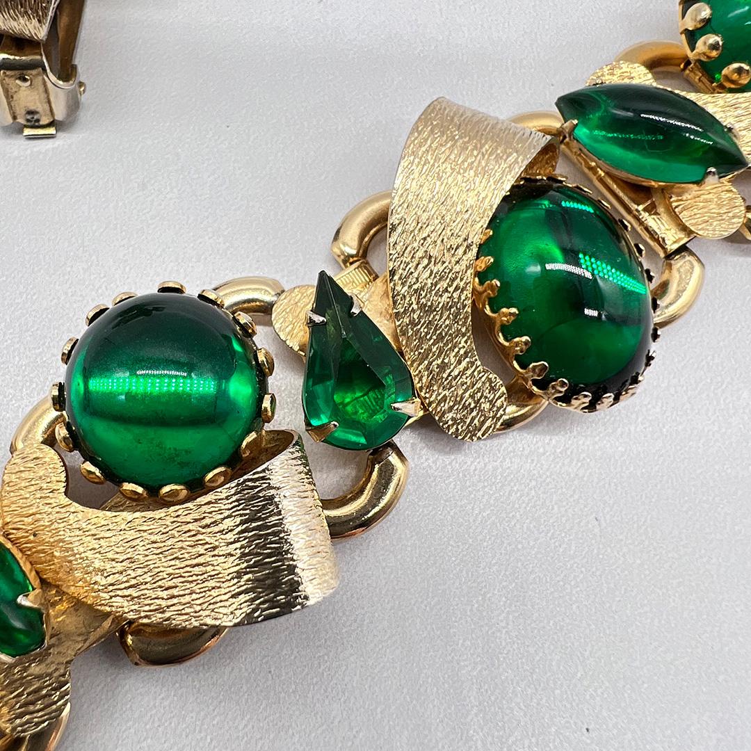 Green cabochon book chain bracelet
