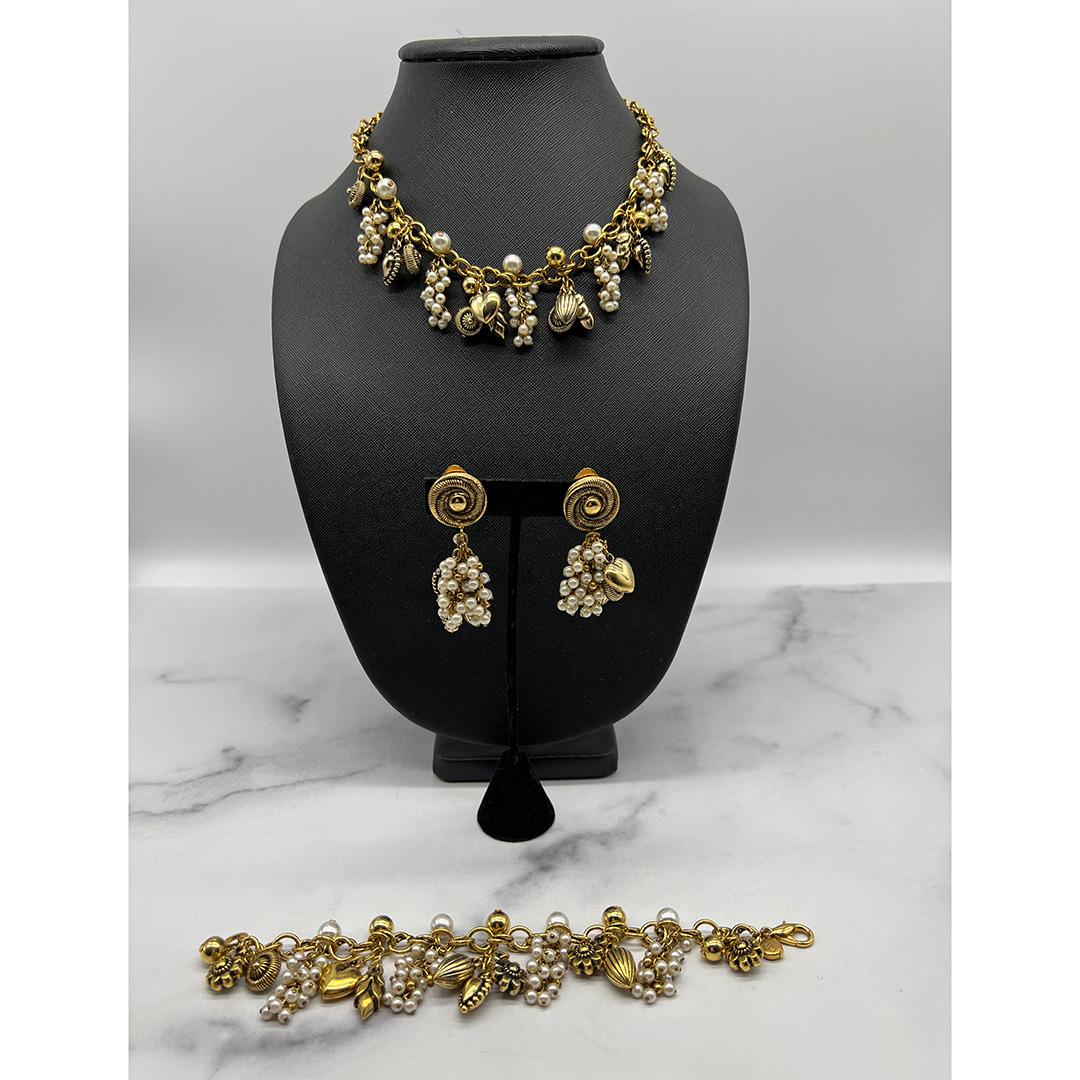 Vintage Ellelle necklace set