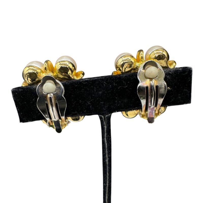 1980s faux pearl earrings back.