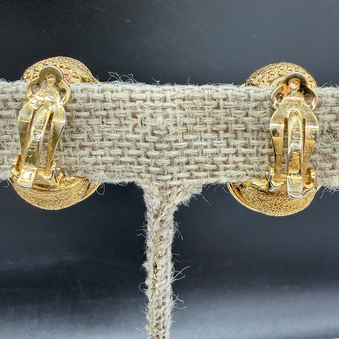 St. John earring backs.