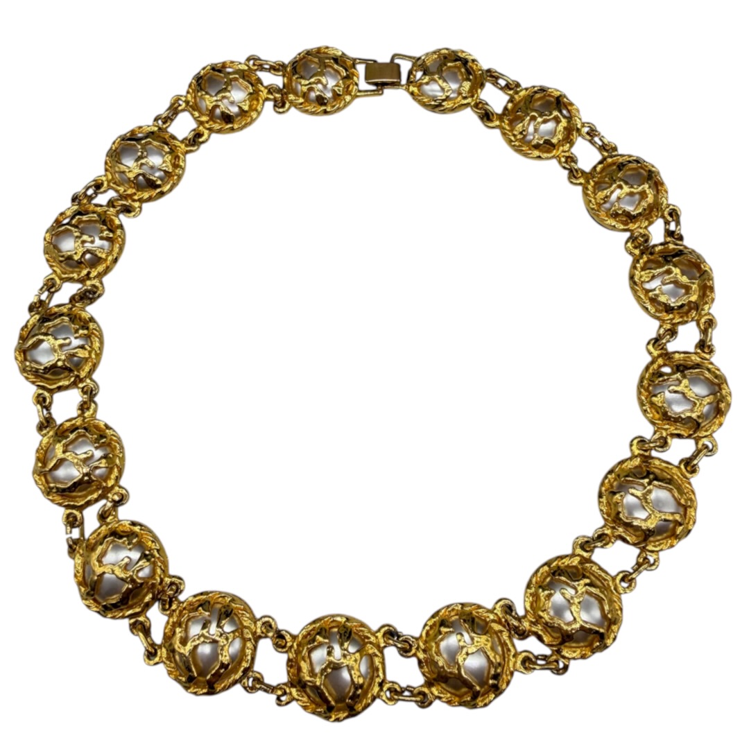 Exquisite vintage 1980s caged faux pearl collar necklace.