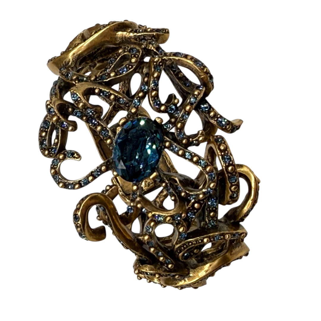 Oscar de la Renta sapphire color bracelet