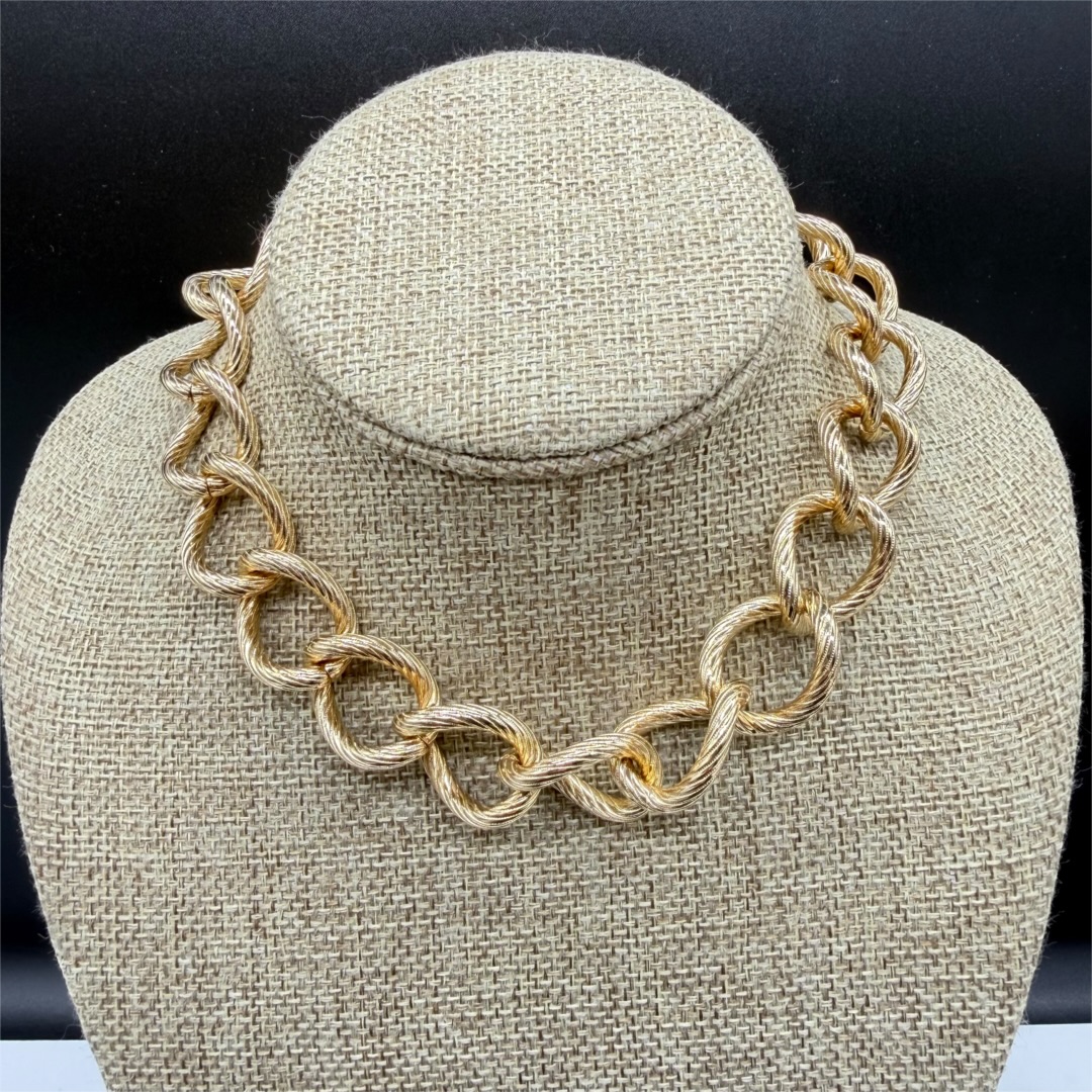 Vintage 1950s Textured Gold-Tone Link Collar Necklace