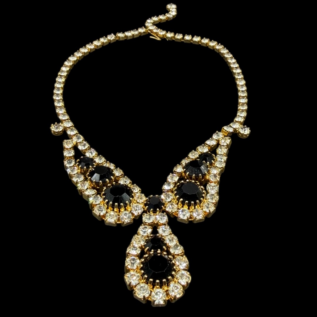 Vintage gold-tone black rhinestone necklace.